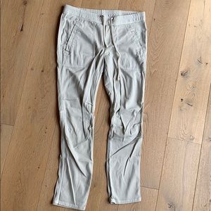 Beige James Perse pants